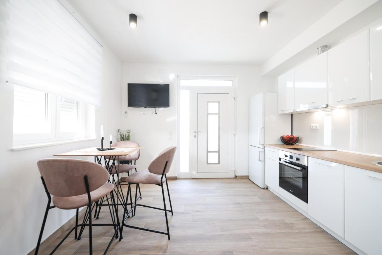 Duo Soles - Apartments With Private Parking Near Zadar Murvica  Εξωτερικό φωτογραφία