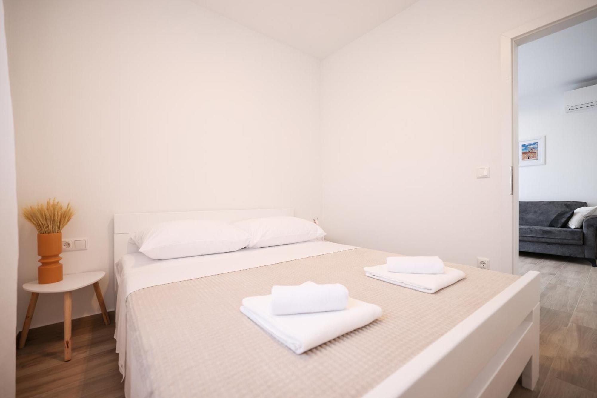 Duo Soles - Apartments With Private Parking Near Zadar Murvica  Εξωτερικό φωτογραφία