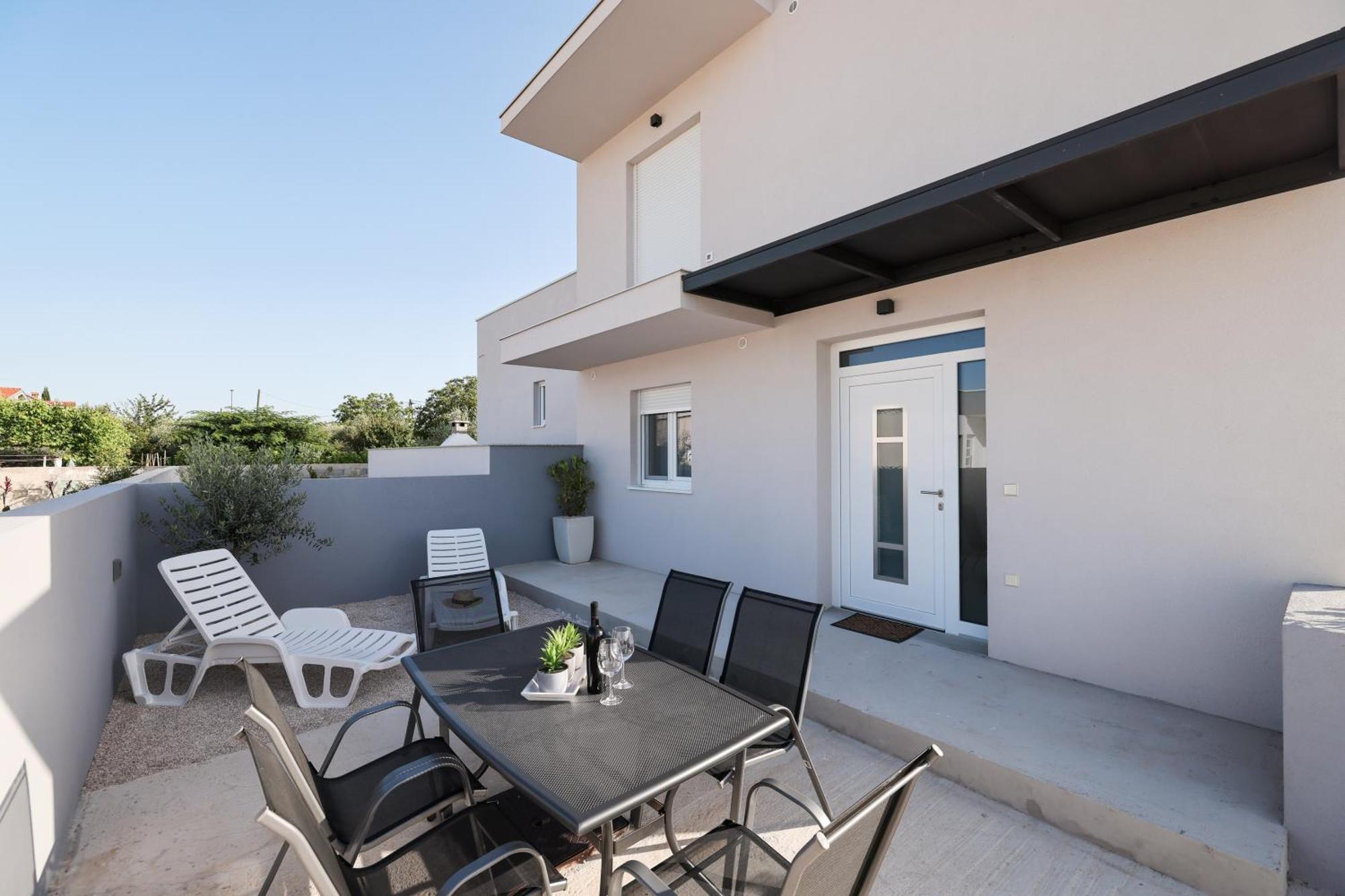 Duo Soles - Apartments With Private Parking Near Zadar Murvica  Εξωτερικό φωτογραφία